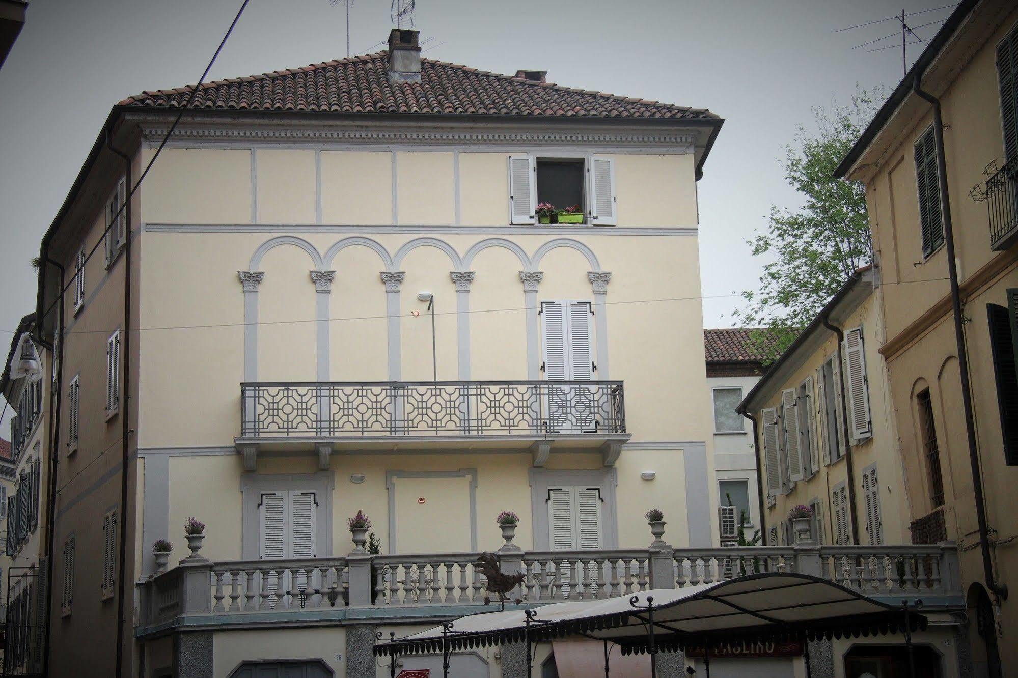 La Terrazza Vercelli Bed & Charme Zewnętrze zdjęcie